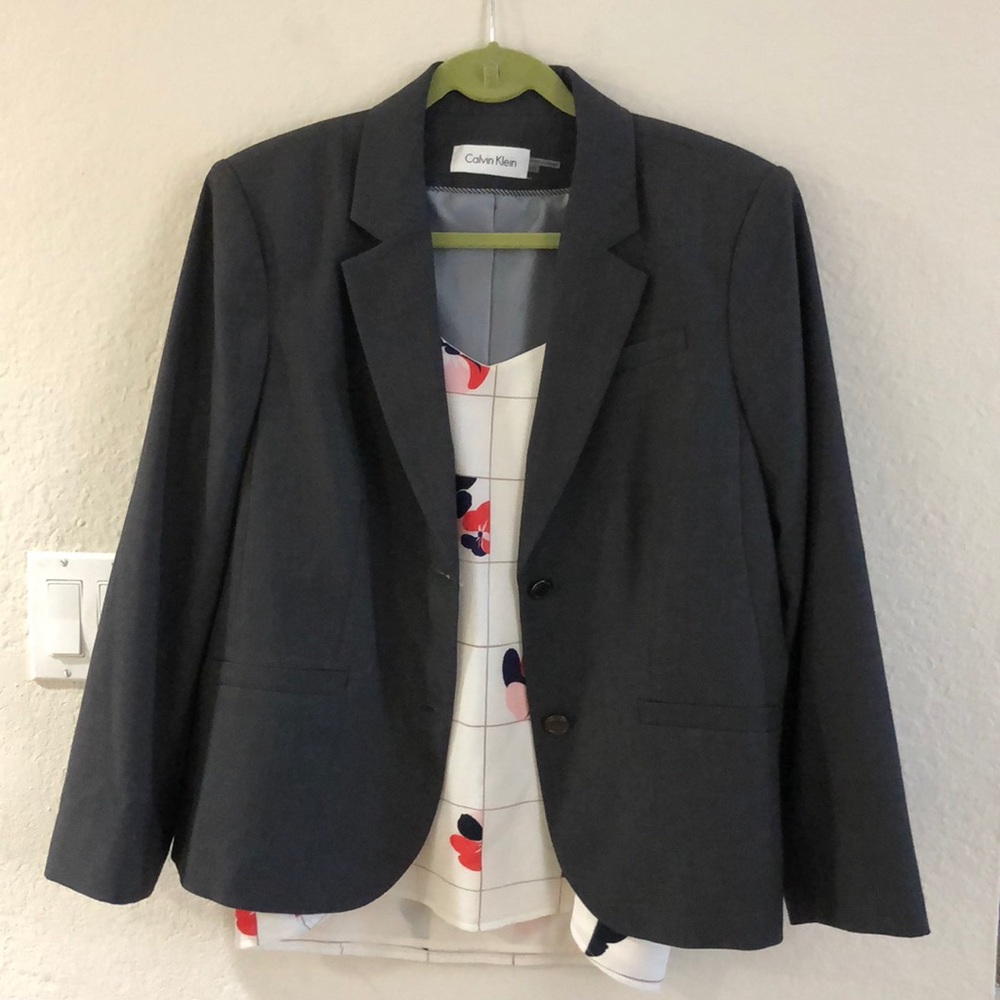 Calvin Klein gray suit blazer 16 pant 14 NWOT